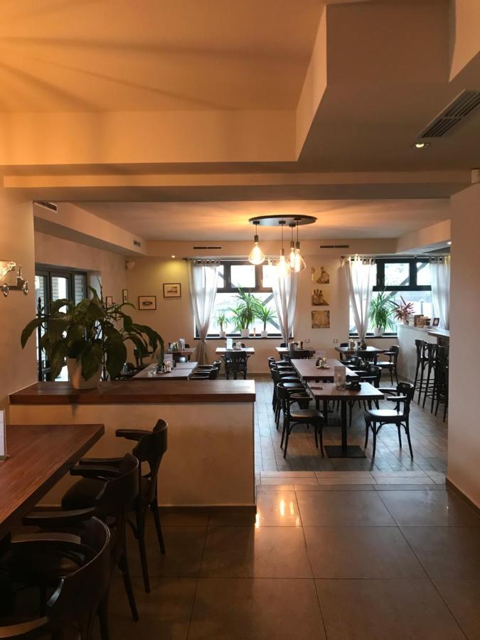 Restaurace A Penzion U Klasku Alamóc Kültér fotó